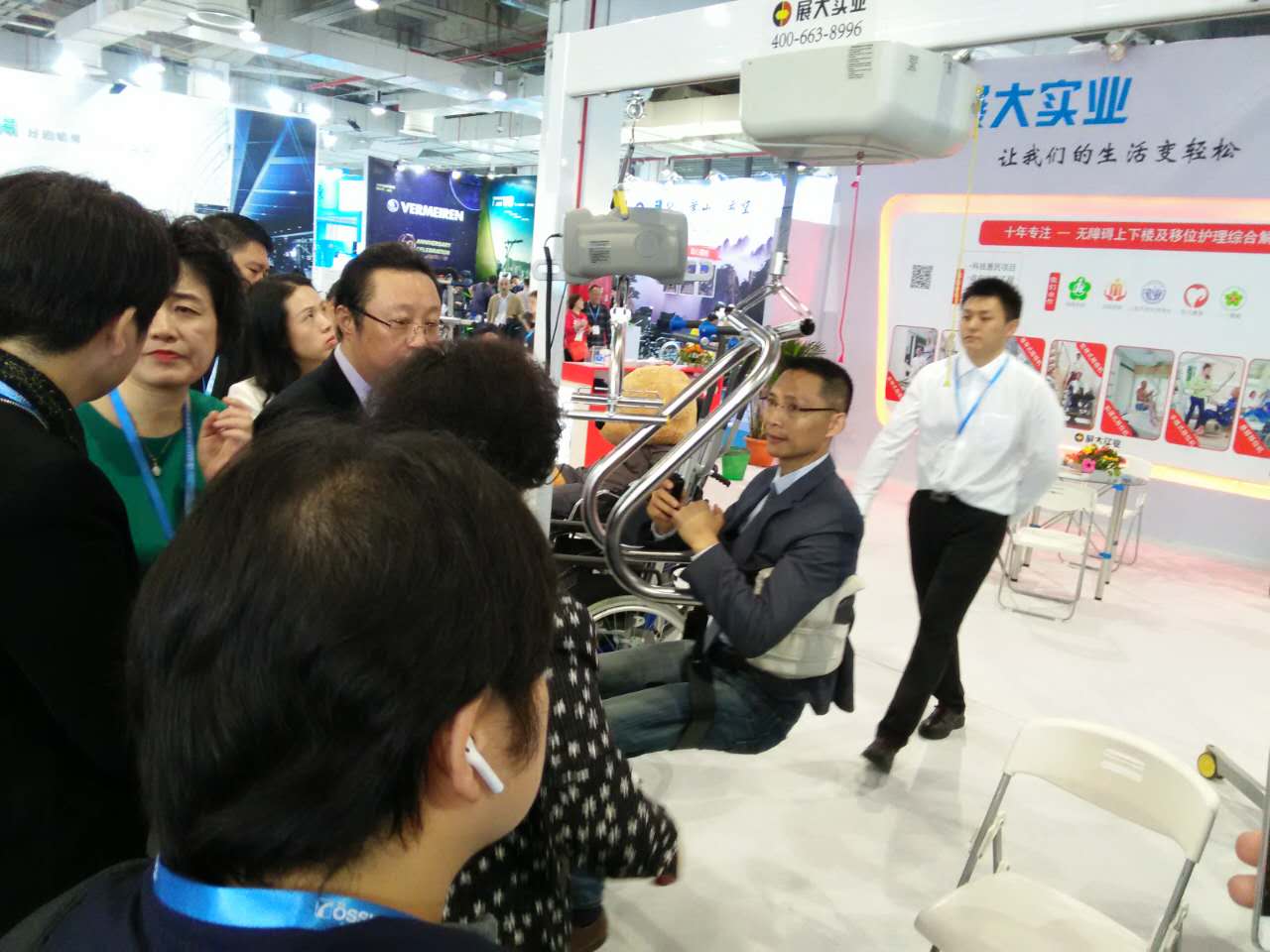 上海展大参加2017上海国际健康生活产业暨康复无障碍博览会受热烈欢迎